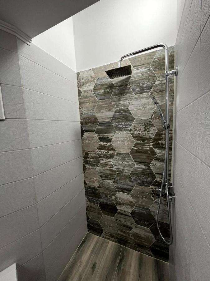 Appartamento Modern Flat Ag. Dimitriou Salonicco Esterno foto